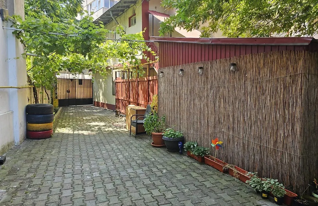 Hostel Sport Bucharest-1
